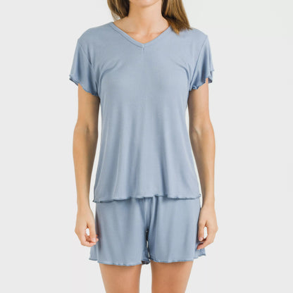 Pijama feminino de manga curta em tecido canelado de viscose liso.