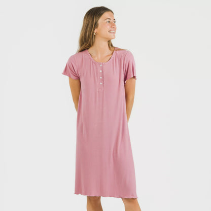 Blusa de manga curta em viscose canelada lisa