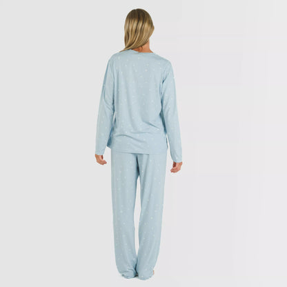 Pijama feminino longo e macio, cor âmbar azul claro.