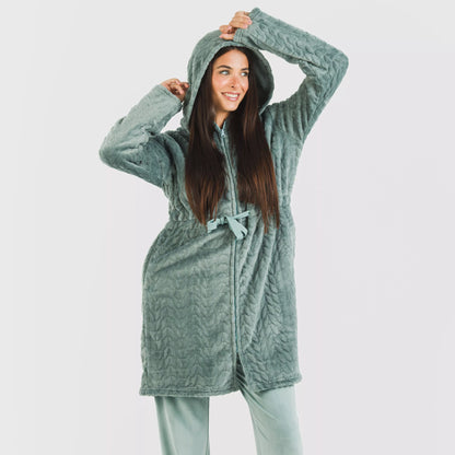 Robe de veludo Devoré liso com capuz.