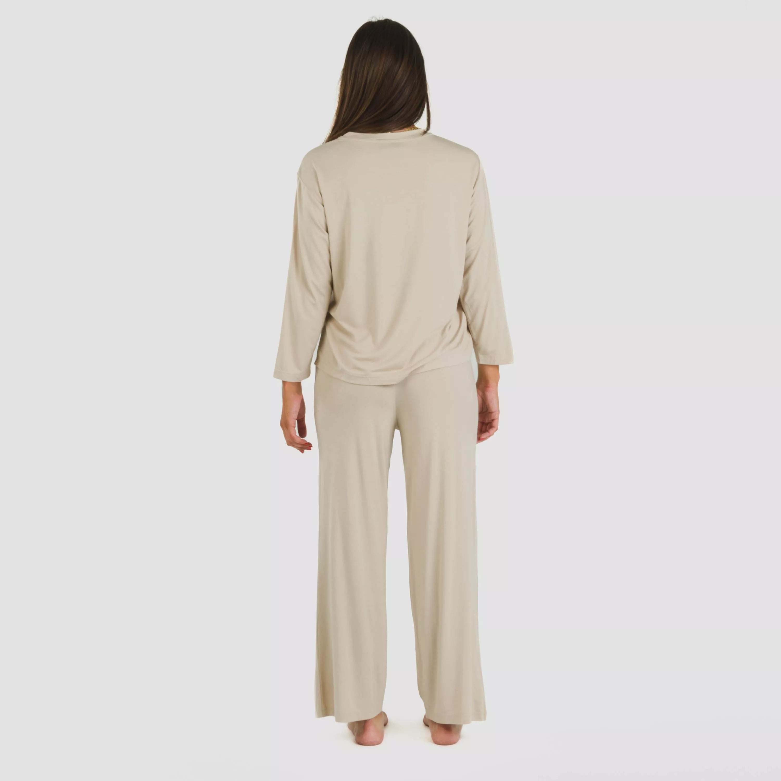 Pijama feminino longo liso de viscose