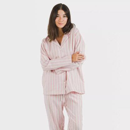 Pijama feminino de flanela com lapela, estampa listrada Marseille rosa.