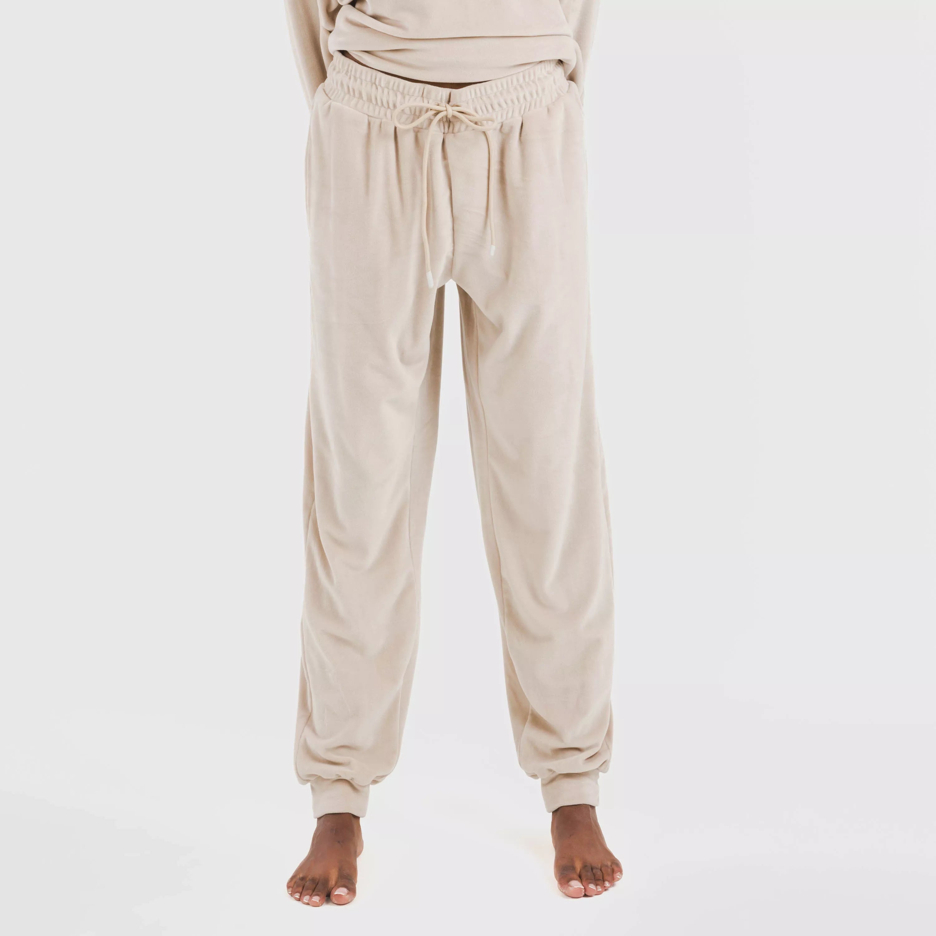 Pijama comprido de veludo liso