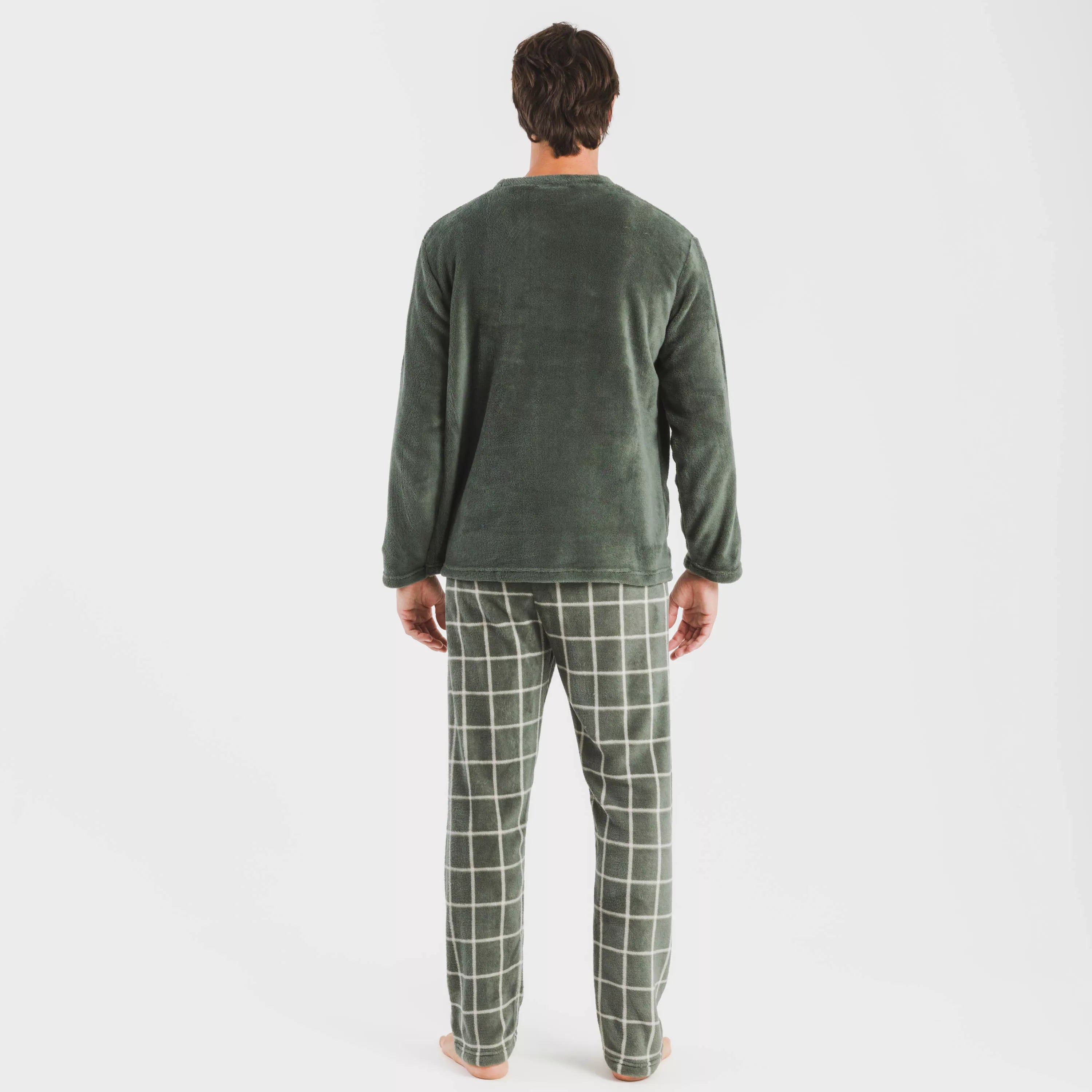 Pijama masculino de lã coral, estampa andina verde, estilo caça.