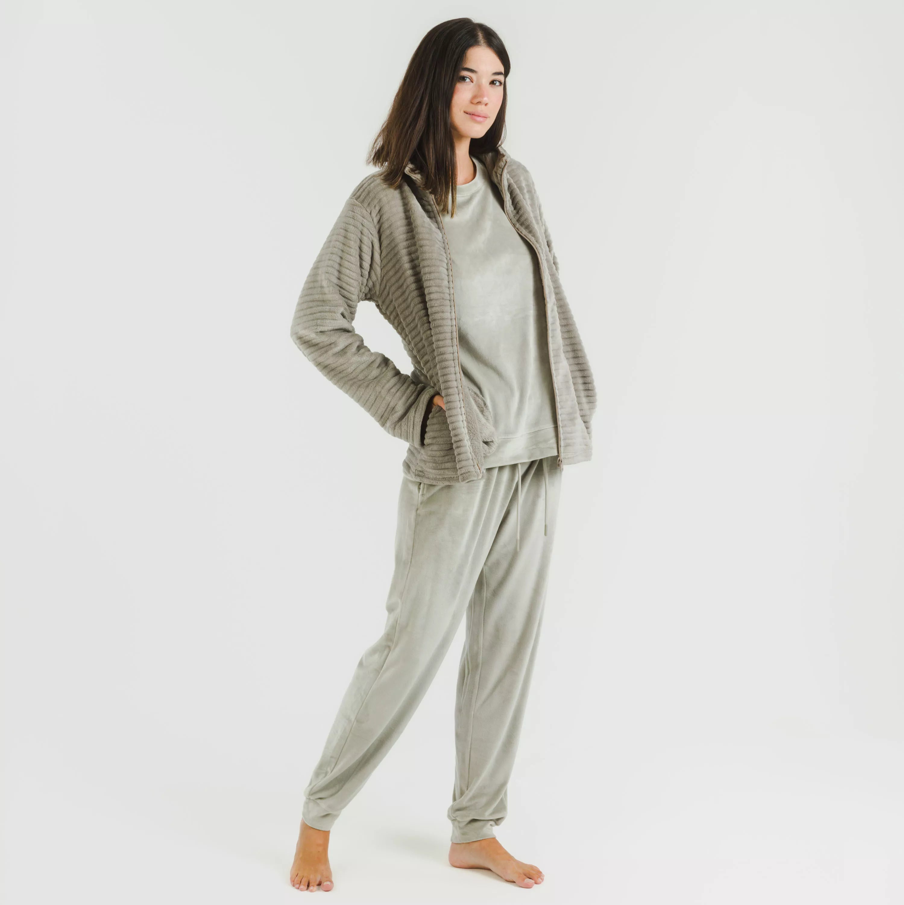 Moletom de veludo com listras lisas