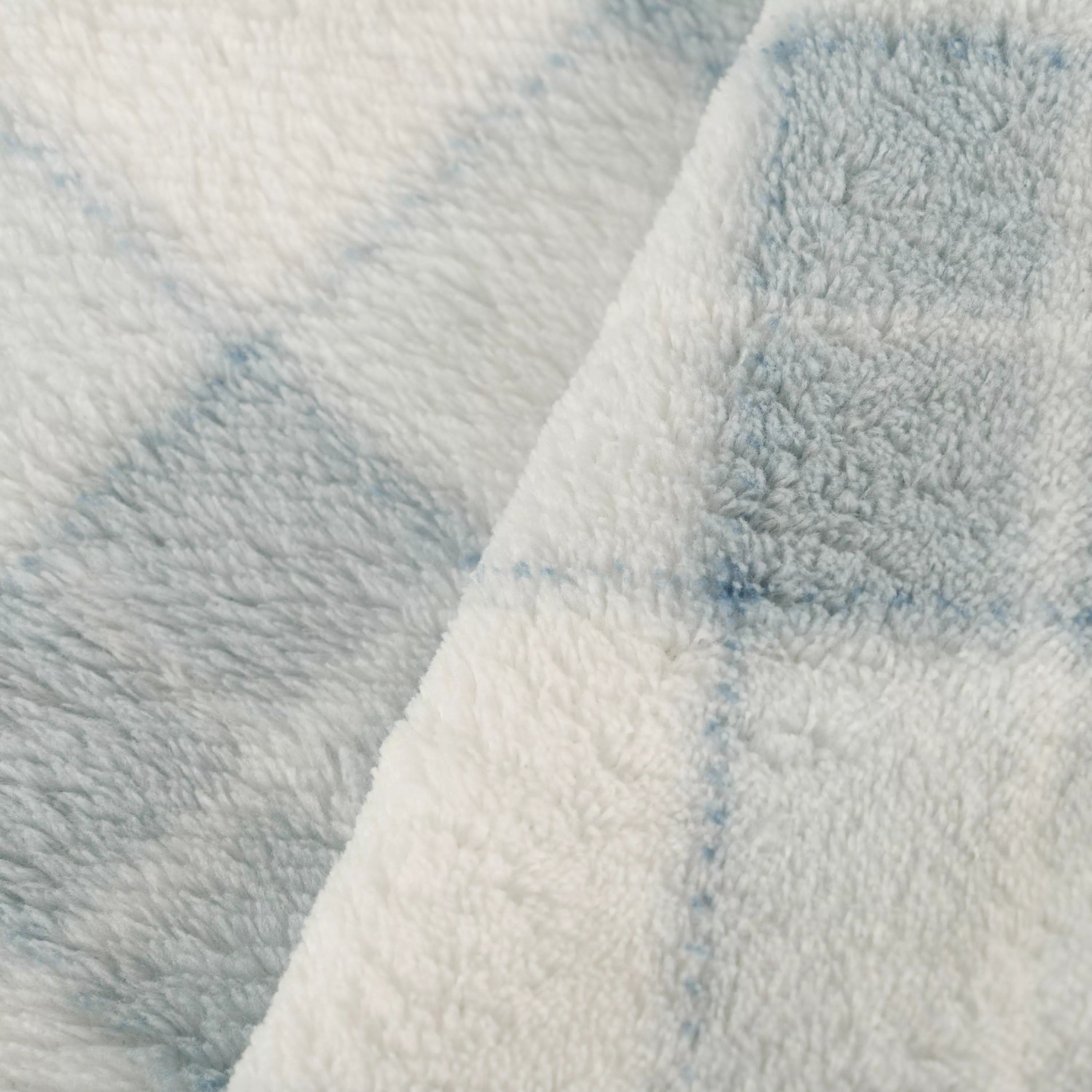 COBERTOR DE CORAL PRAÇA GUIMA