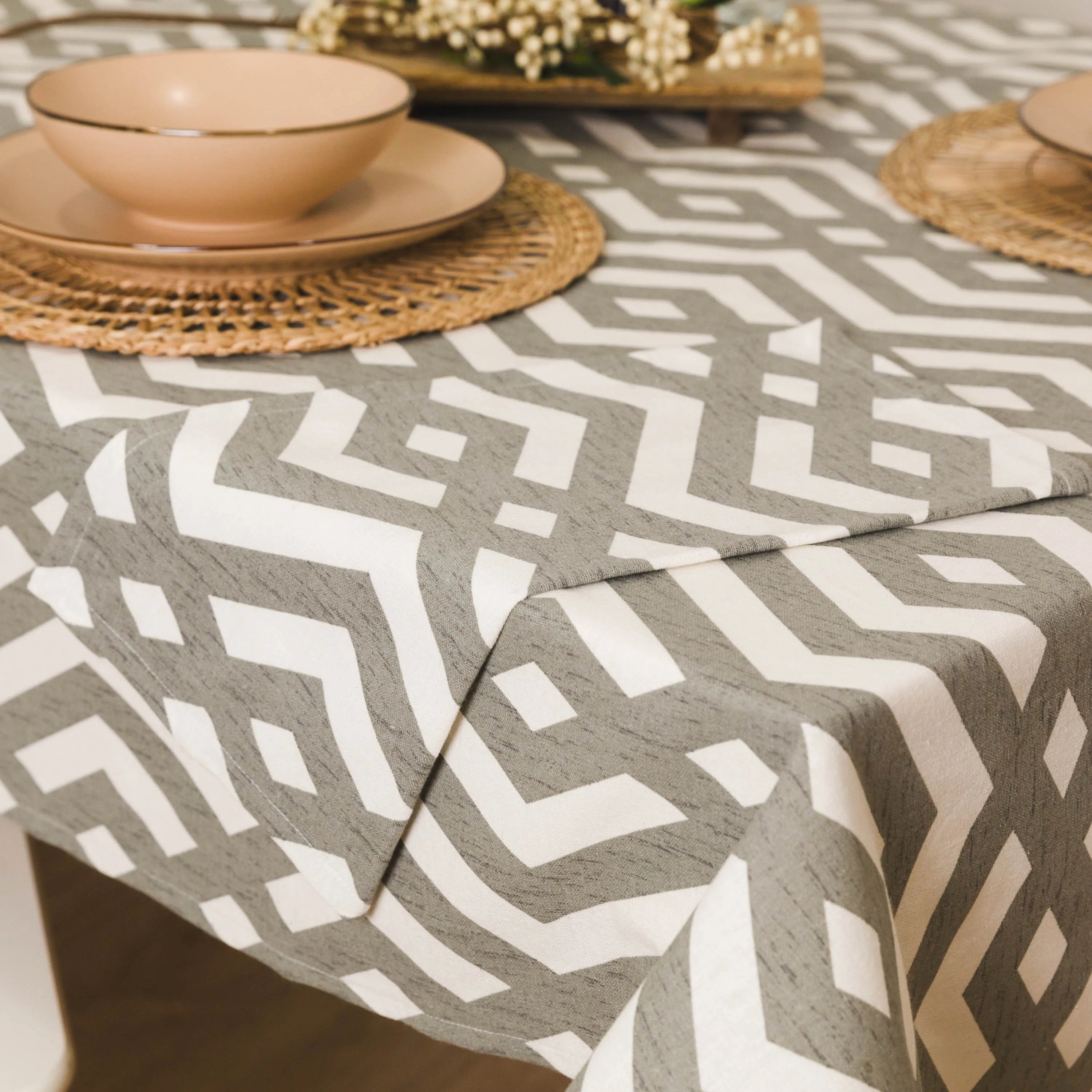 Toalha de mesa Nela resistente a manchas