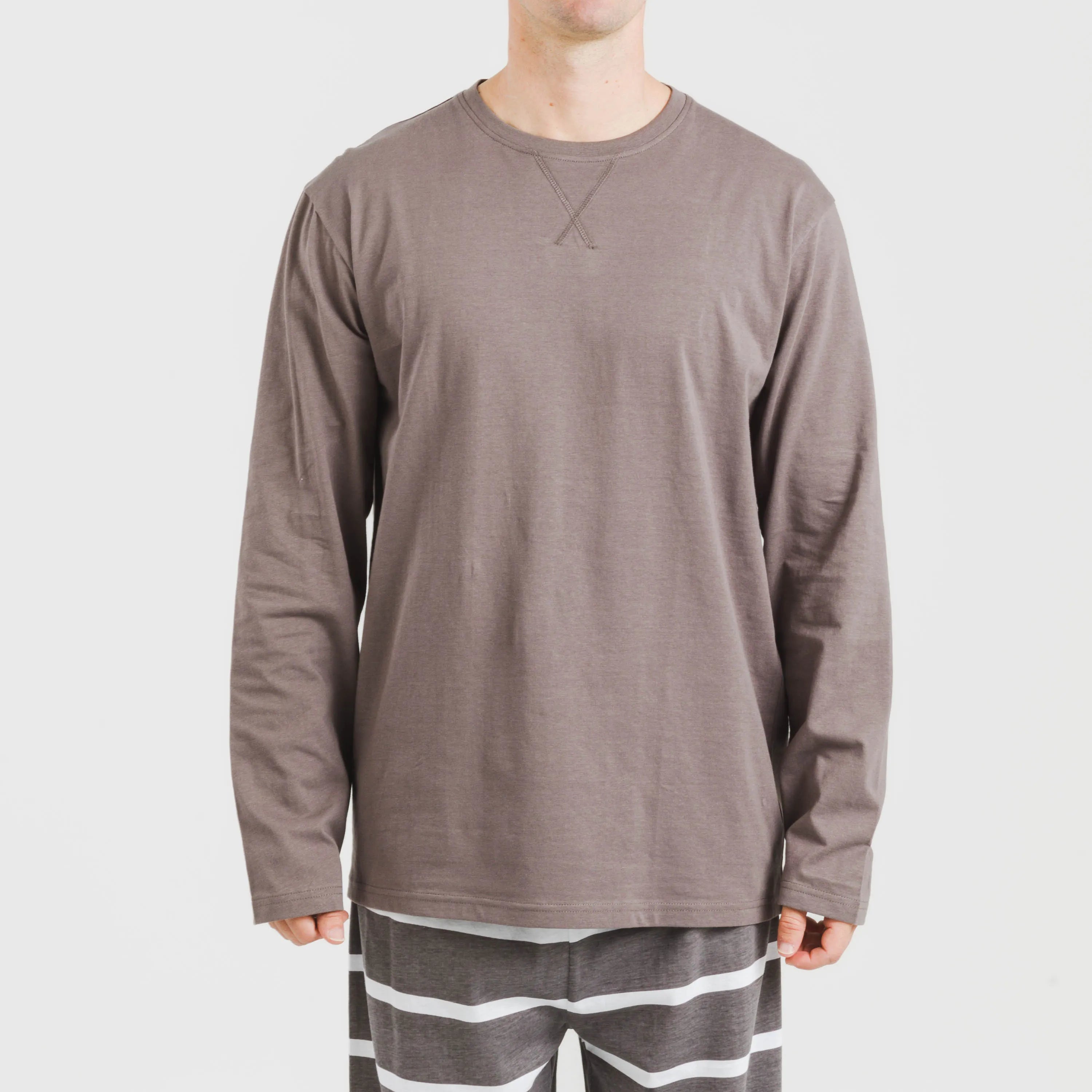 Pijama masculino longo de algodão listrado em malha nova Topo