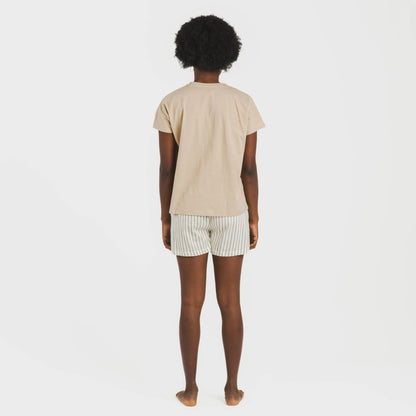 Pijama feminino de algodão com mangas curtas, estampa listrada areia Kodac.