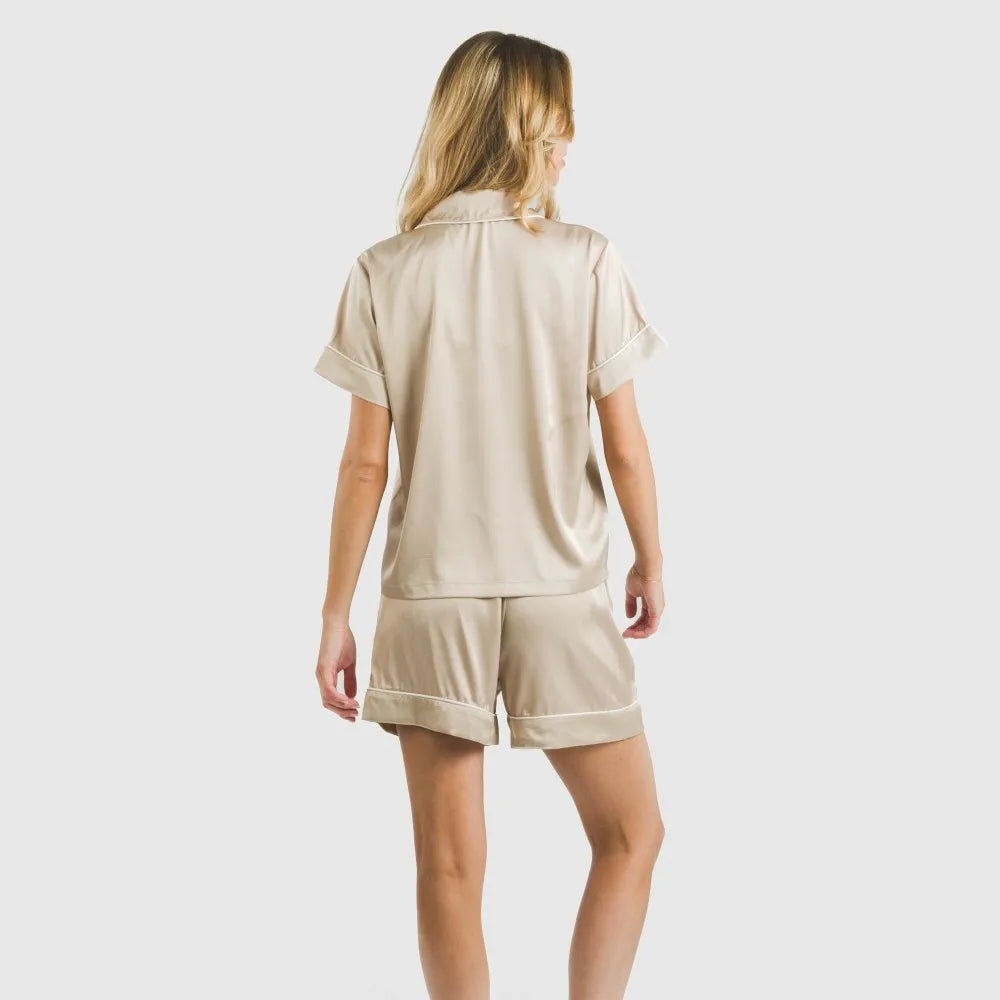 Pijama curto de cetim liso de manga curta para sexta-feira