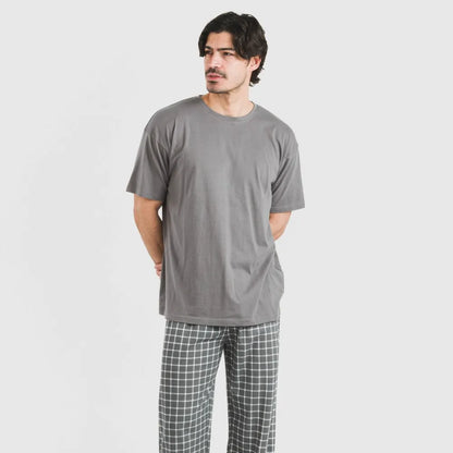 Pijama masculino Roberto xadrez cinza, manga curta e longa, em algodão.