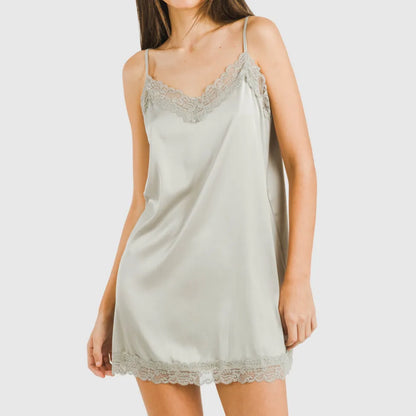 Camisola curta de cetim liso para sexta-feira