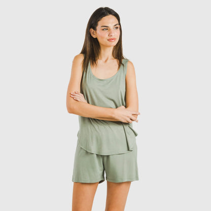 Pijama feminino liso de viscose com suspensórios