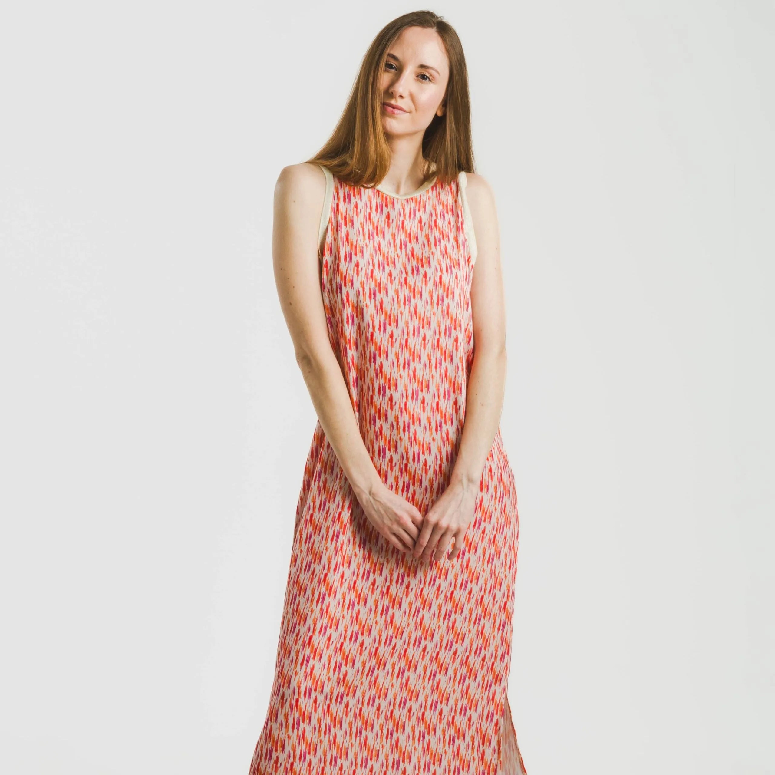 Vestido longo tomara que caia de cetim rosa-alaranjado da Aries