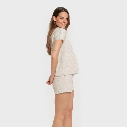 Pijama feminino de algodão com mangas curtas, estampa de estrelinhas, cinza.