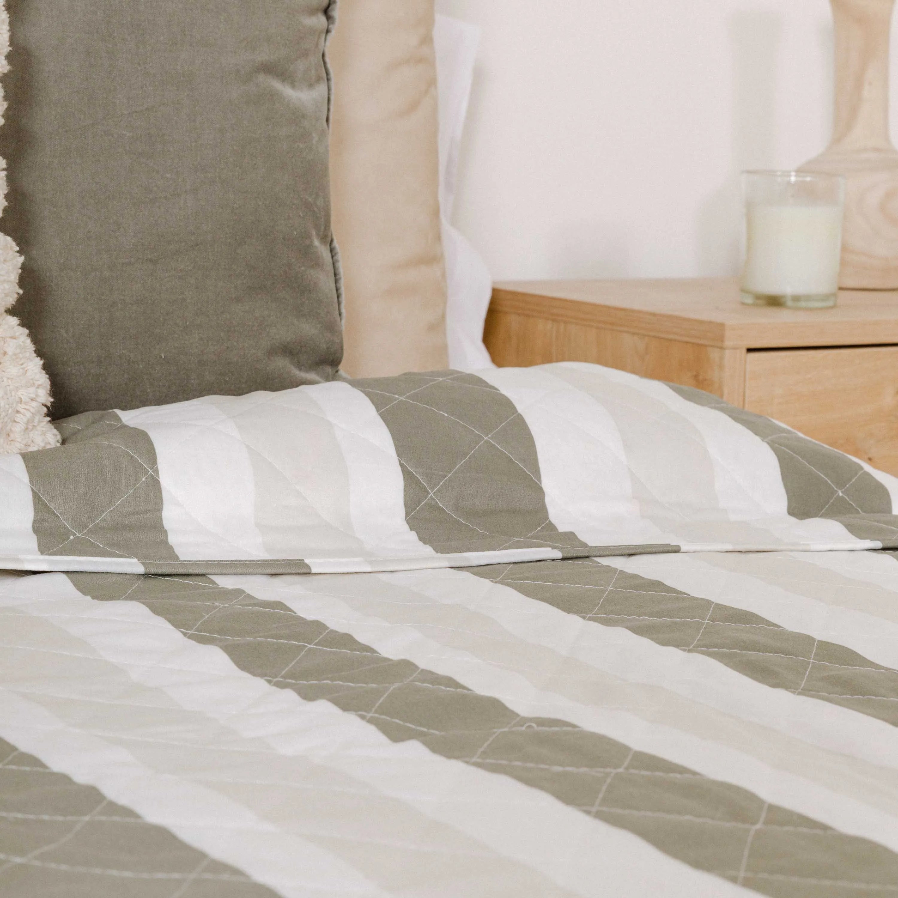 Colcha bouti listrada Calcutta verde-escura