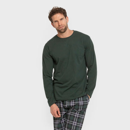 Pijama masculino comprido de algodão, estampa xadrez verde.