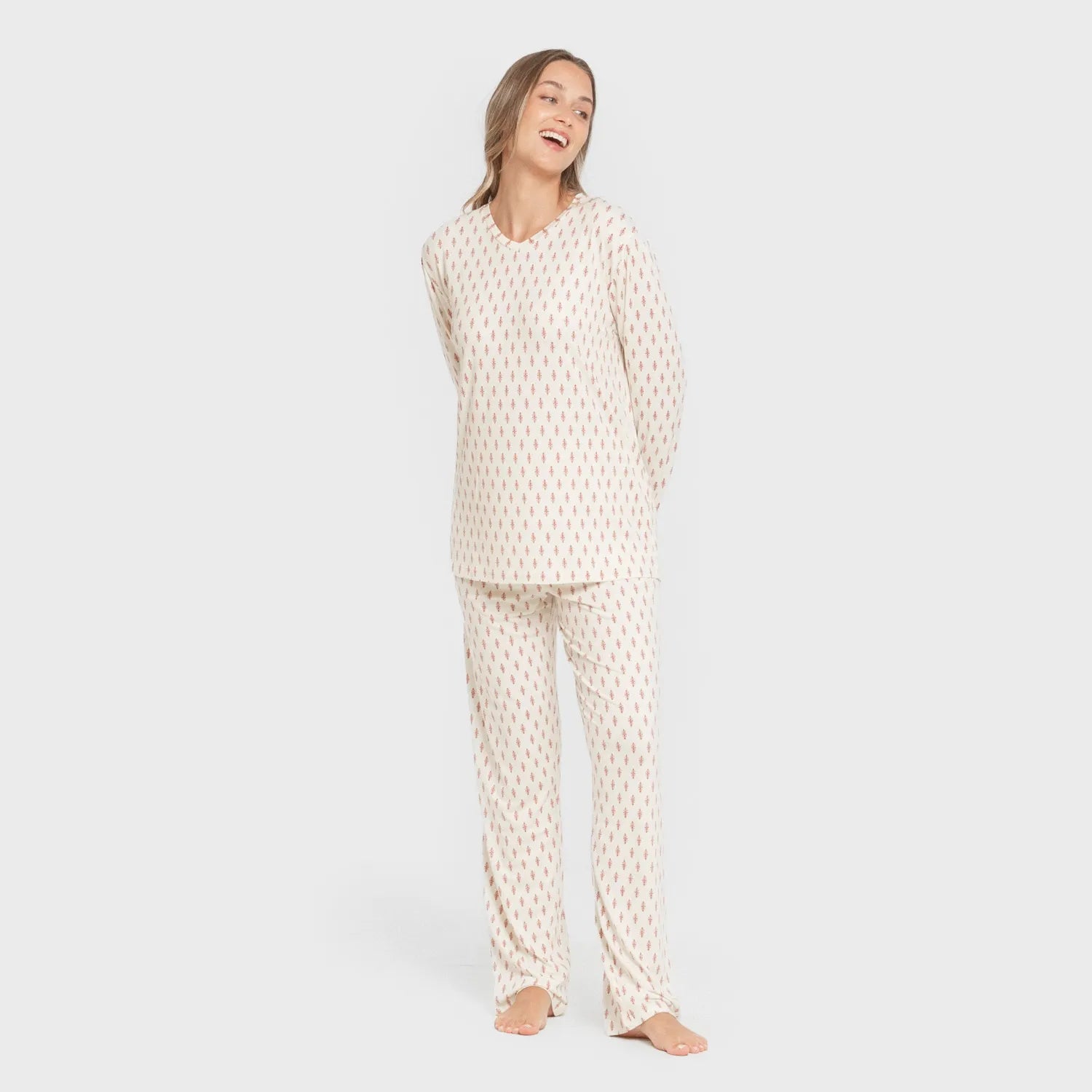 Pijama longo feminino macio, cor malva, Sérvia.
