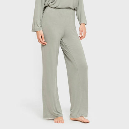 Pijama feminino longo liso de viscose