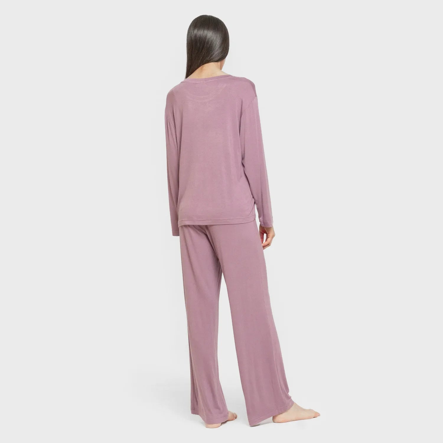 Pijama feminino longo liso de viscose