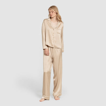 Pijama longo de cetim feminino sexta-feira
