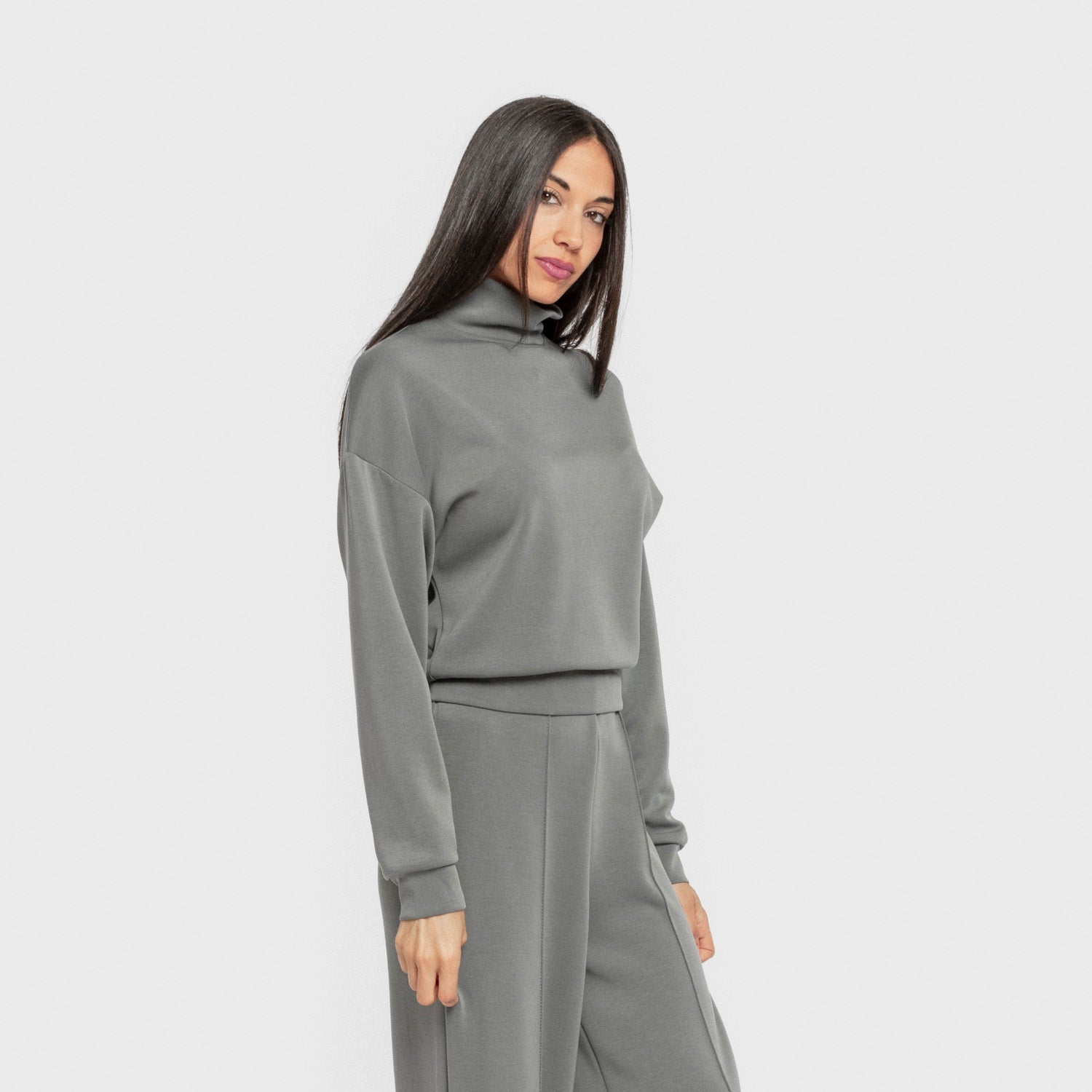 Blusa de moletom feminina de gola alta em modal na cor azul-turquesa