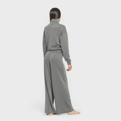 Blusa de moletom feminina de gola alta em modal na cor azul-turquesa