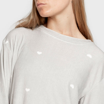 Pijama feminino de veludo super macio com estampa de corações cinza