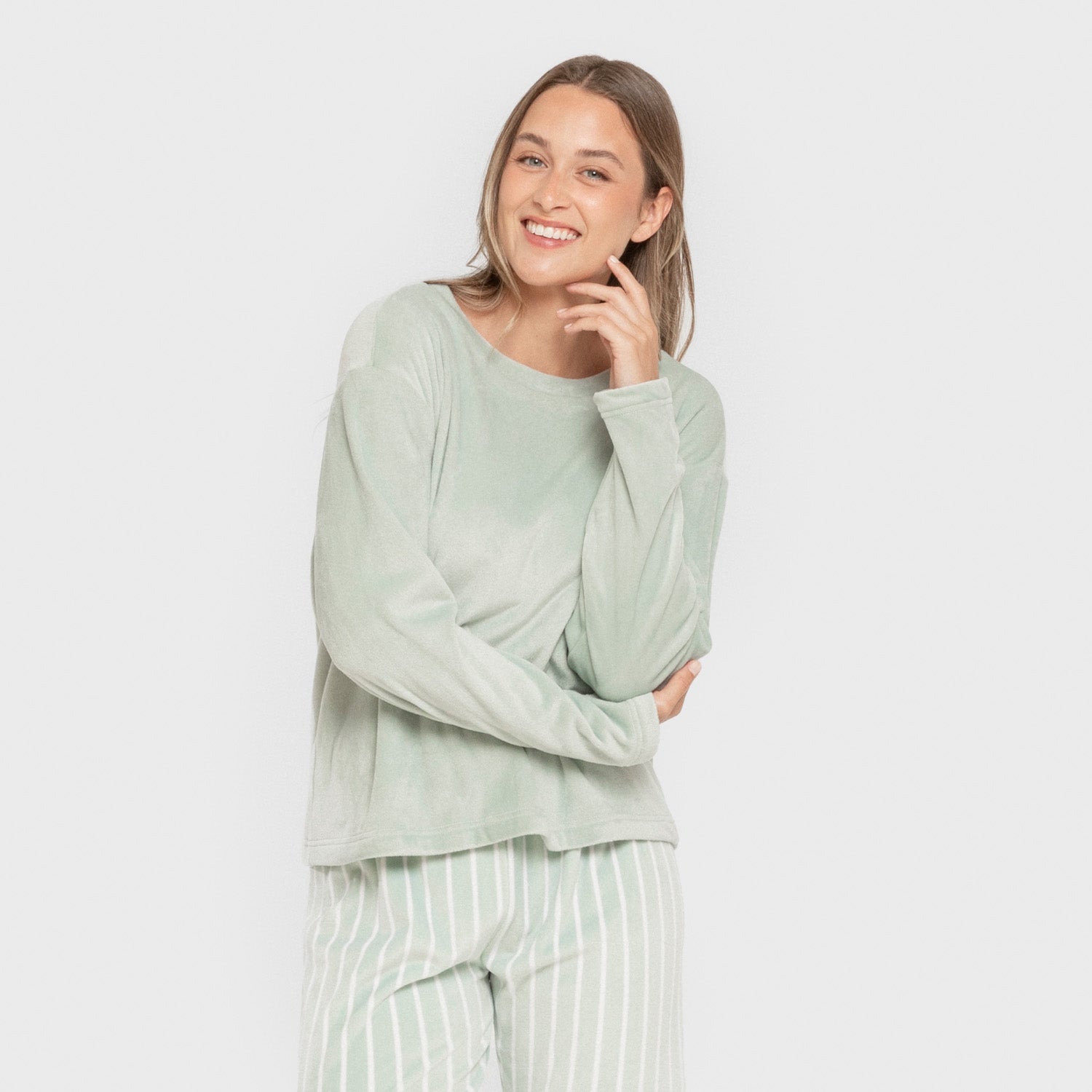 Pijama feminino de veludo super macio, verde Astria com listras Tiffany.